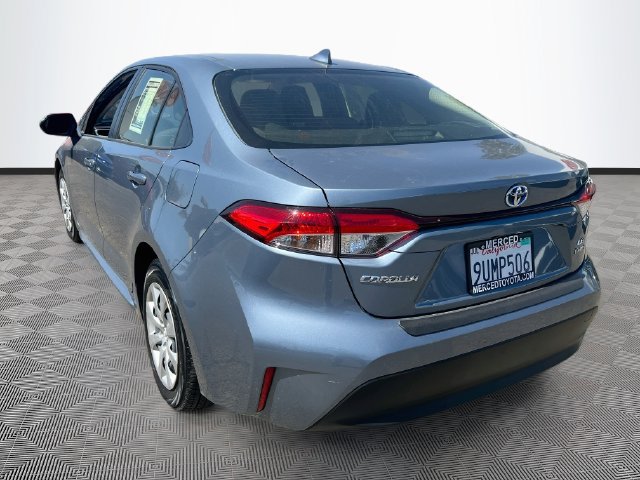 Used 2025 Toyota Corolla LE FWD image 5