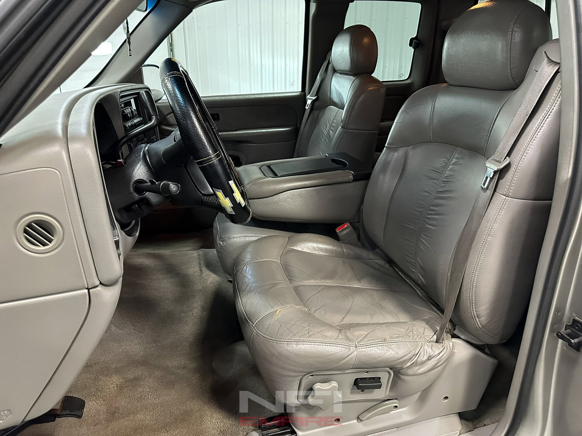 Used 2000 Chevrolet Silverado 1500 LS image 24