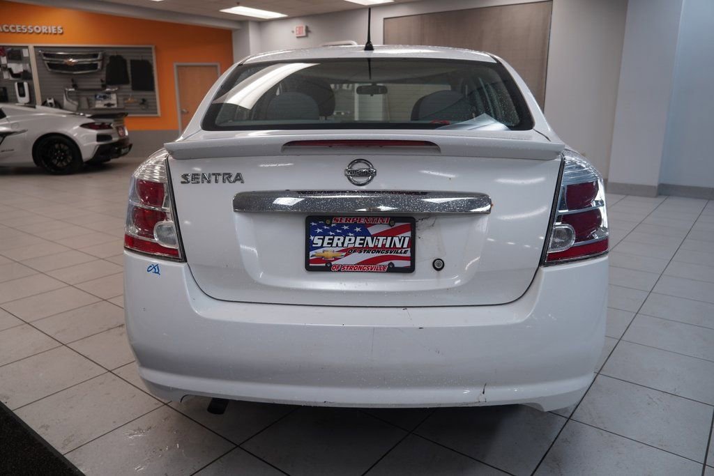 Used 2011 Nissan Sentra 2.0 image 10