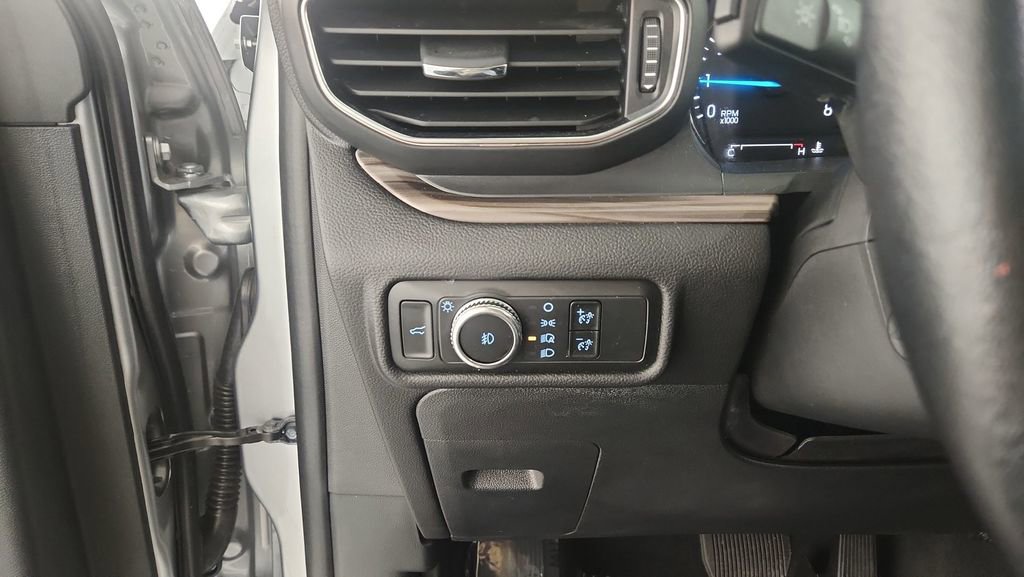 Used 2022 Ford Explorer Limited w/ Equipment Group 301A image 30