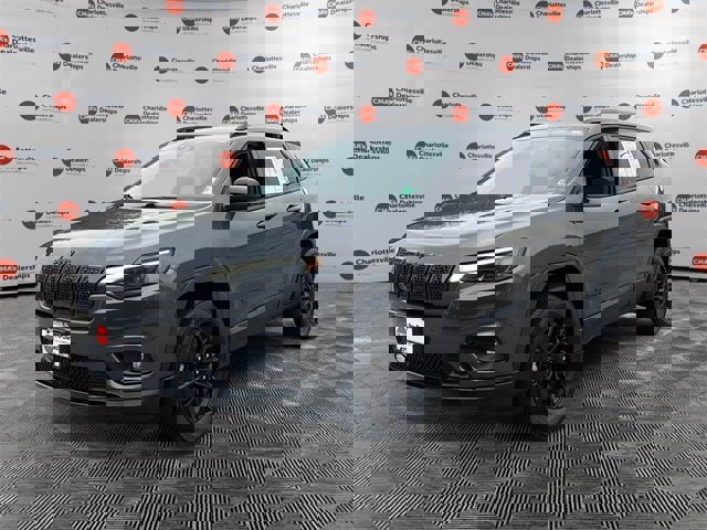 Used 2023 Jeep Cherokee Altitude Lux