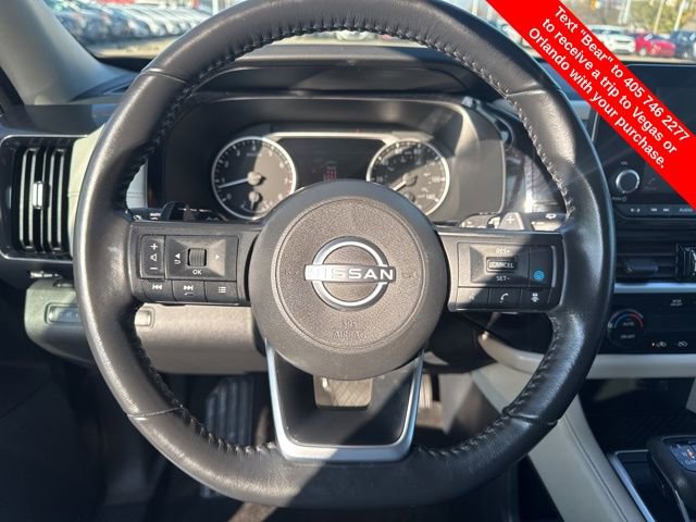 Used 2024 Nissan Pathfinder SV image 18