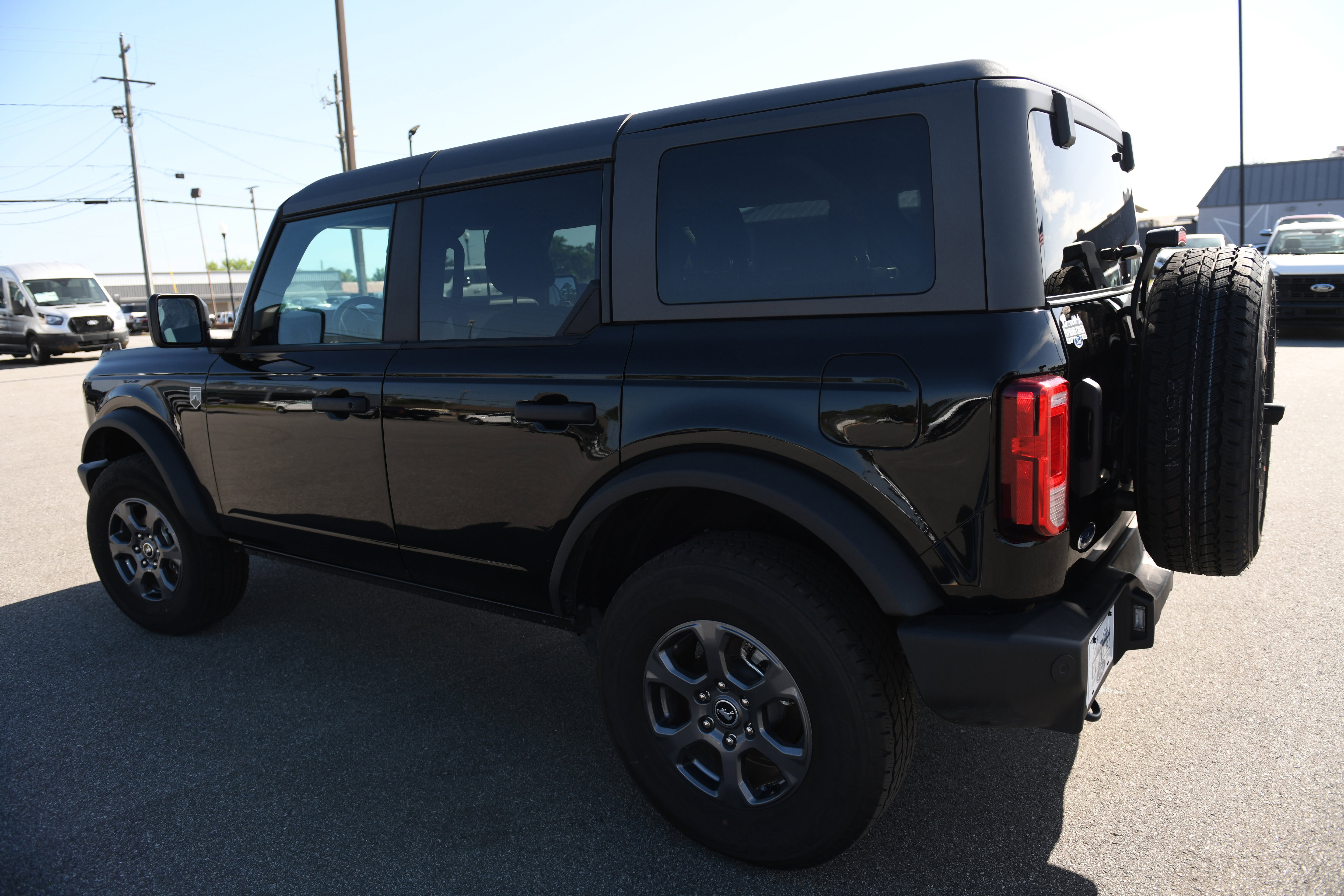 Used 2025 Ford Bronco Big Bend image 7