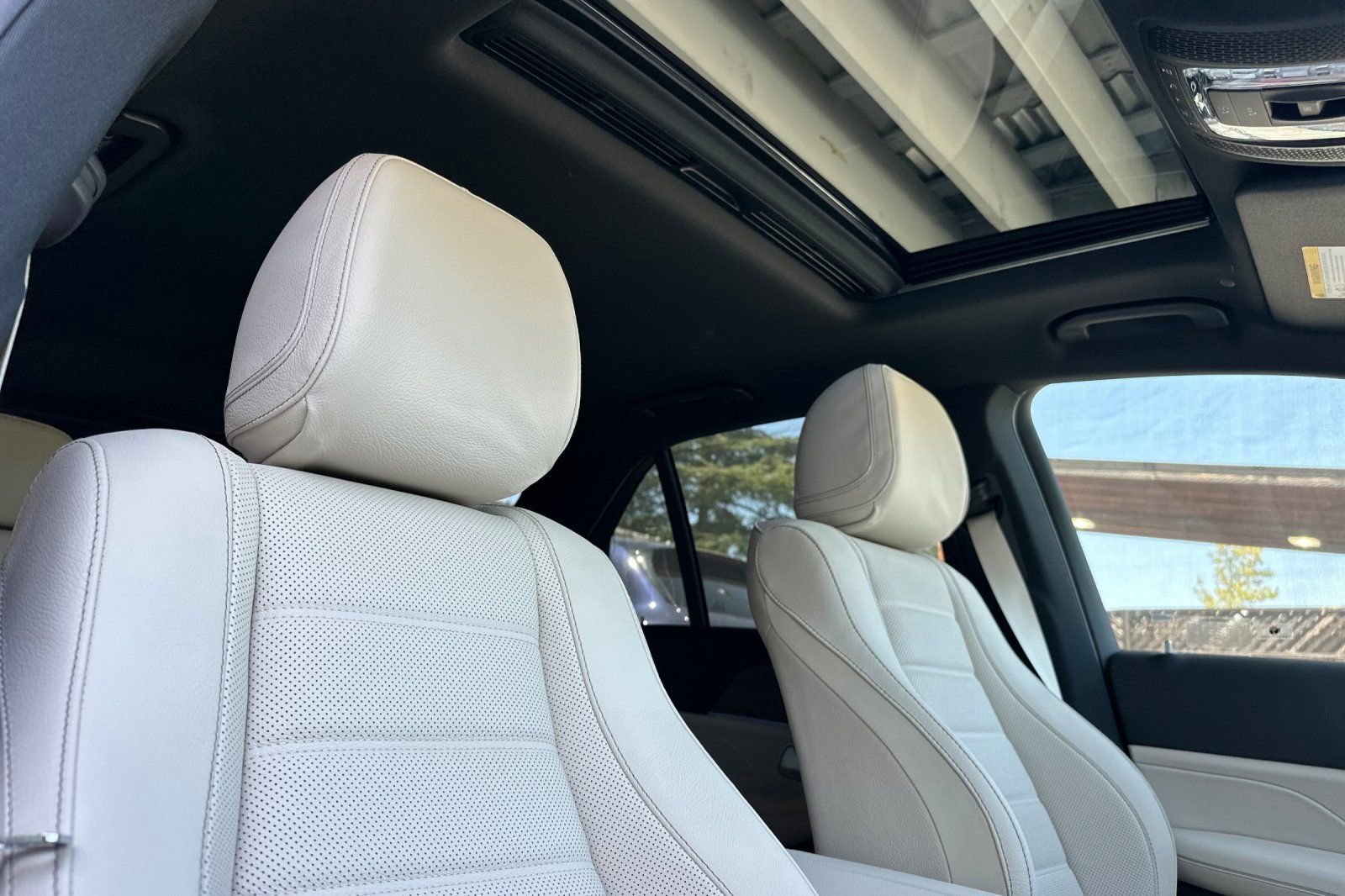 New 2026 Mercedes-Benz GLE 580 4MATIC image 55