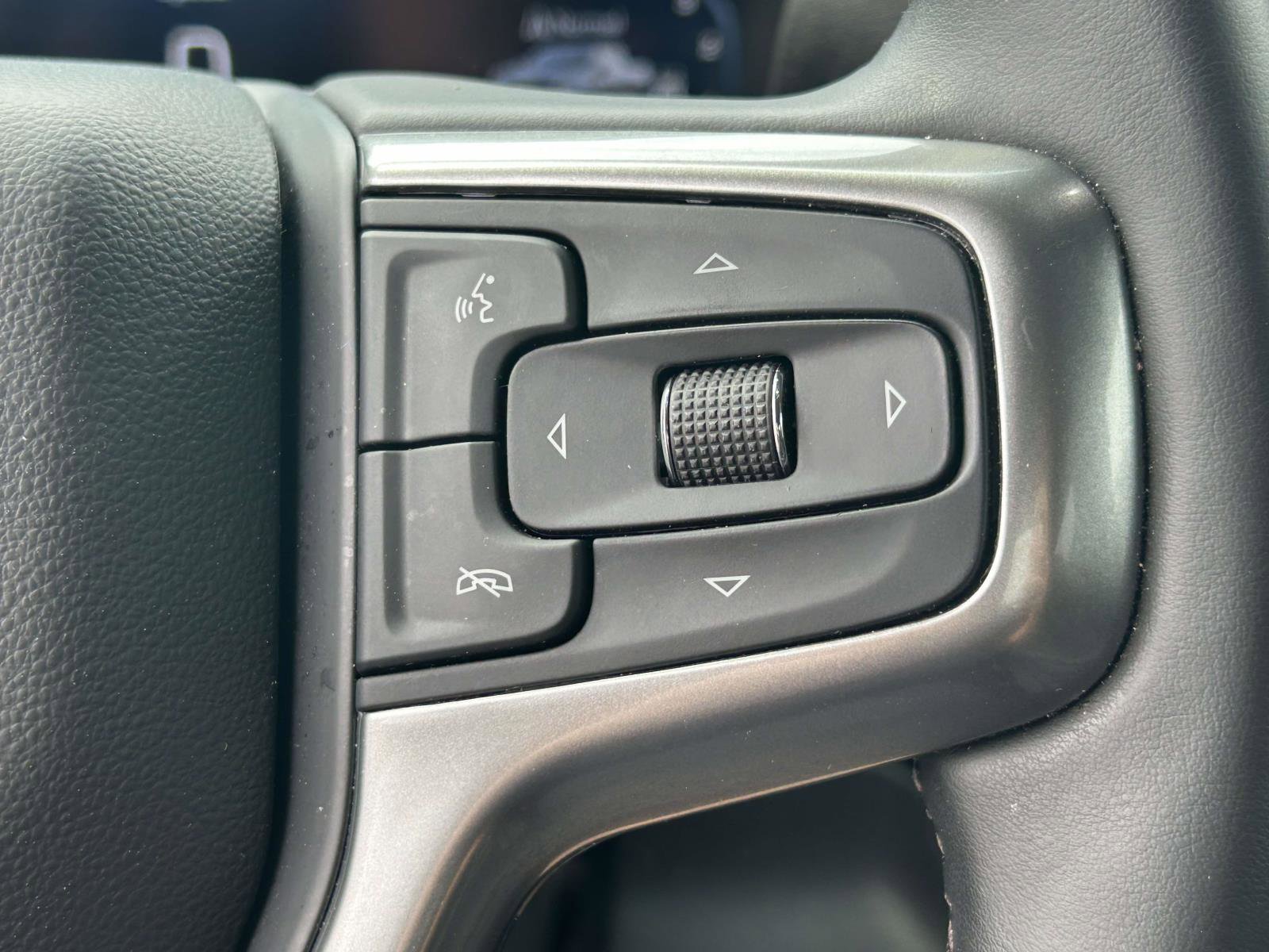 Used 2026 Chevrolet Silverado 1500 RST AWD/4WD image 21