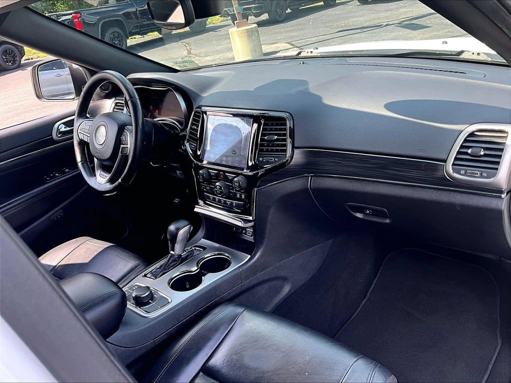 Used 2020 Jeep Grand Cherokee Limited AWD/4WD image 21