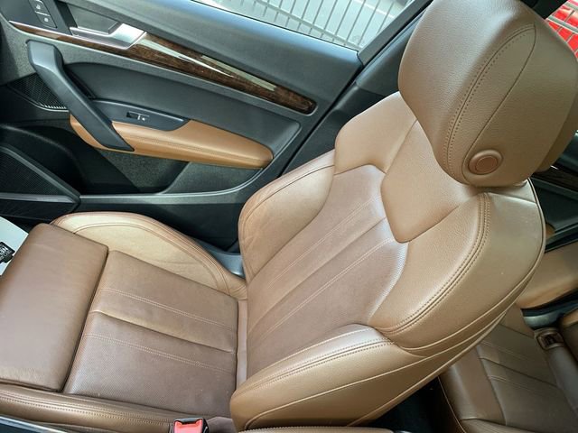 Used 2019 Audi Q5 2.0T Premium Plus w/ Premium Plus Package image 30