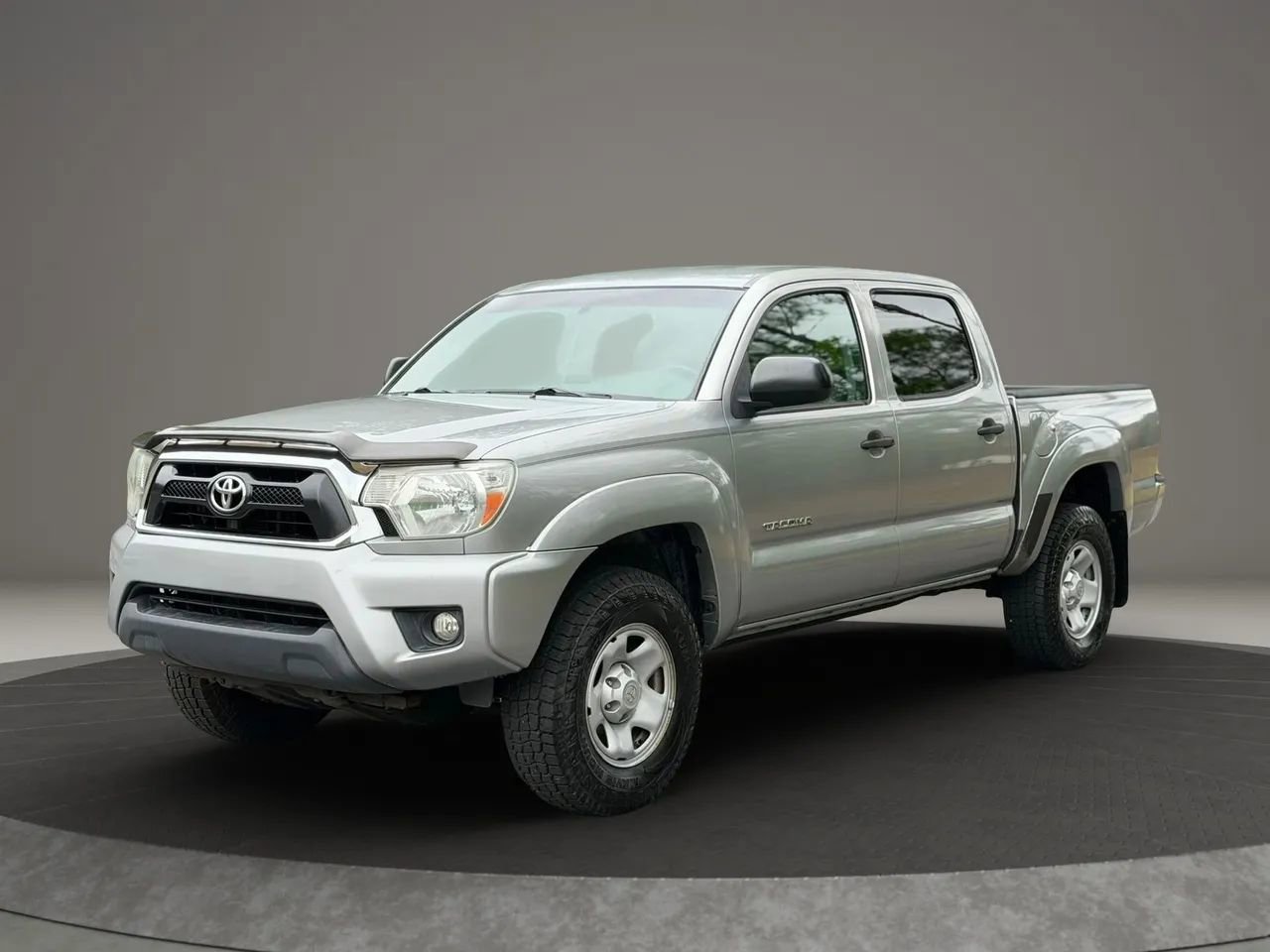 Used 2015 Toyota Tacoma PreRunner w/ SR5 Package RWD image 1