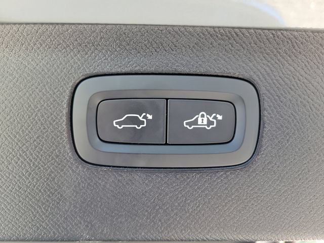 Used 2024 Volvo XC90 B5 Plus AWD/4WD image 10