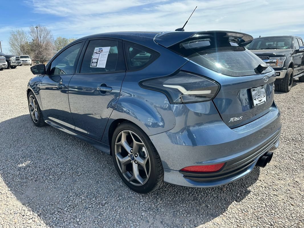 Used 2018 Ford Focus ST FWD image 7
