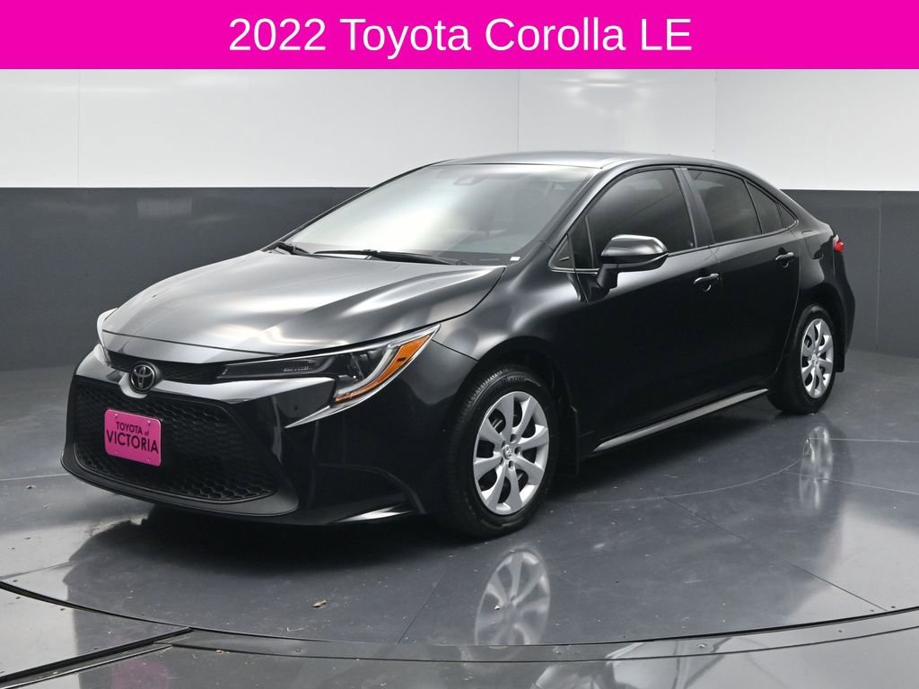 Used 2022 Toyota Corolla LE image 2