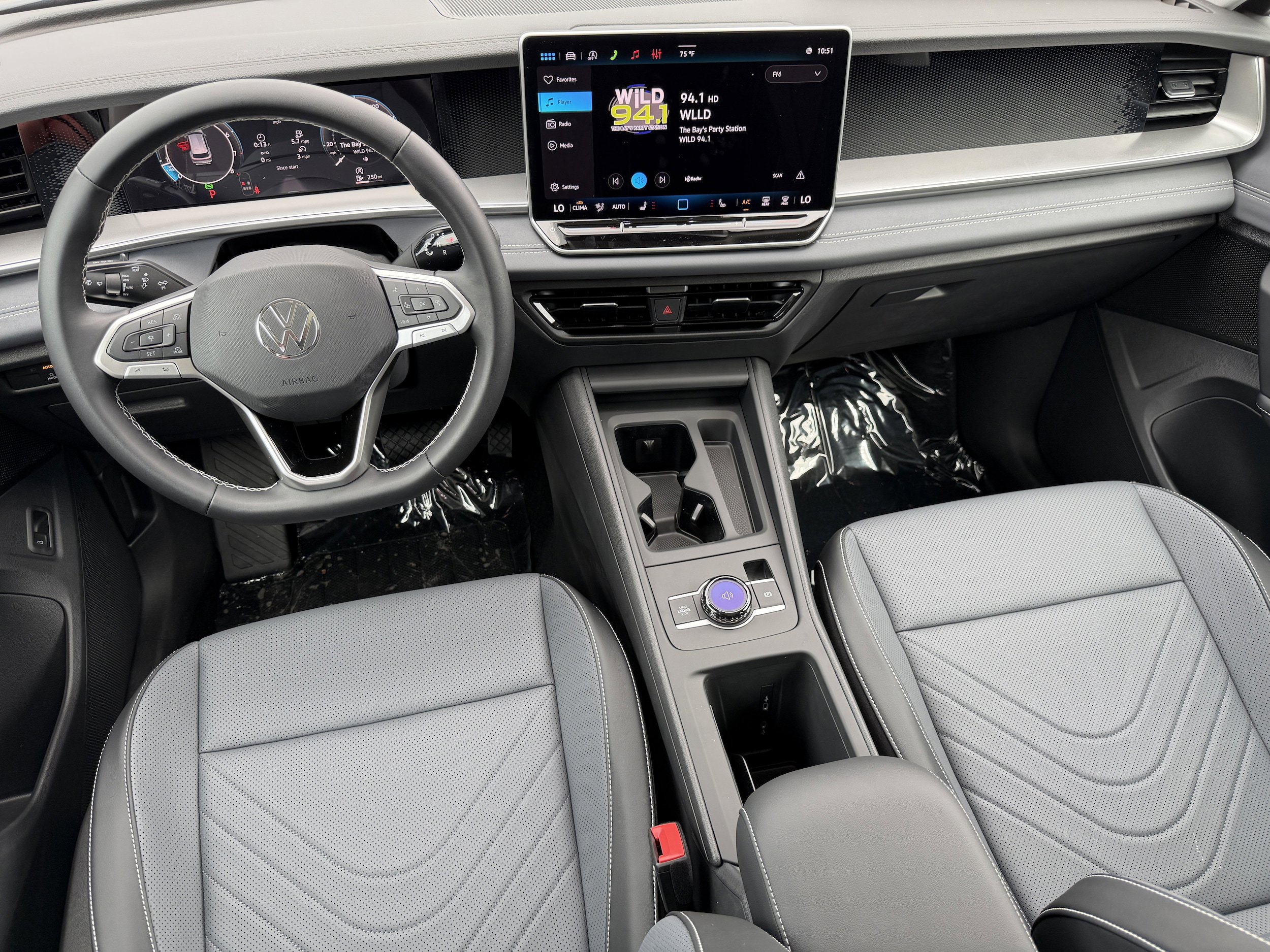 New 2026 Volkswagen Tiguan SE image 13
