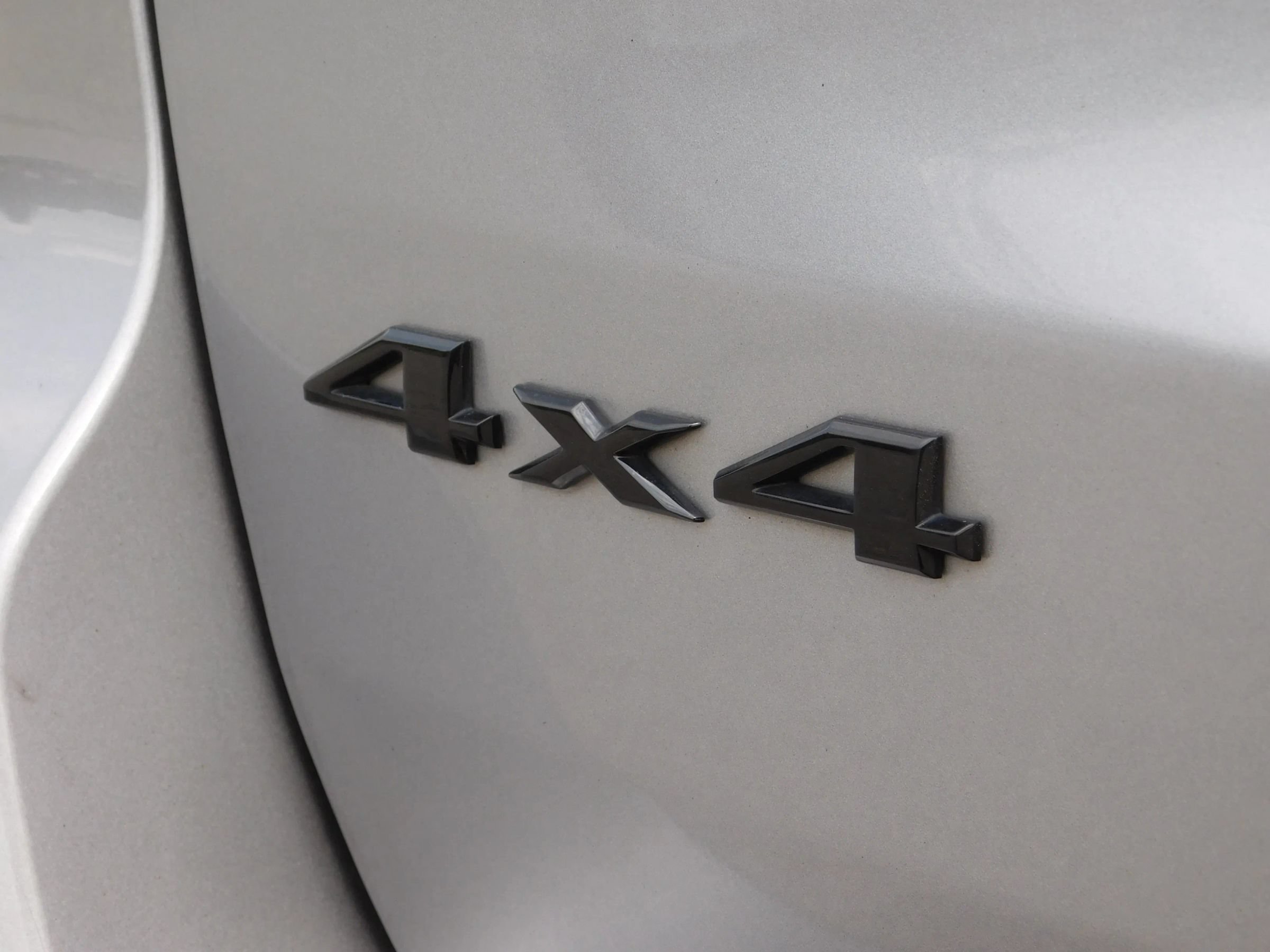 Used 2020 Jeep Grand Cherokee Altitude AWD/4WD image 9