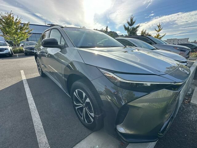 Used 2024 Toyota bZ4X FWD image 2