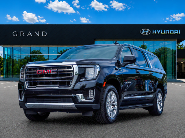 Used 2024 GMC Yukon XL SLT RWD image 2