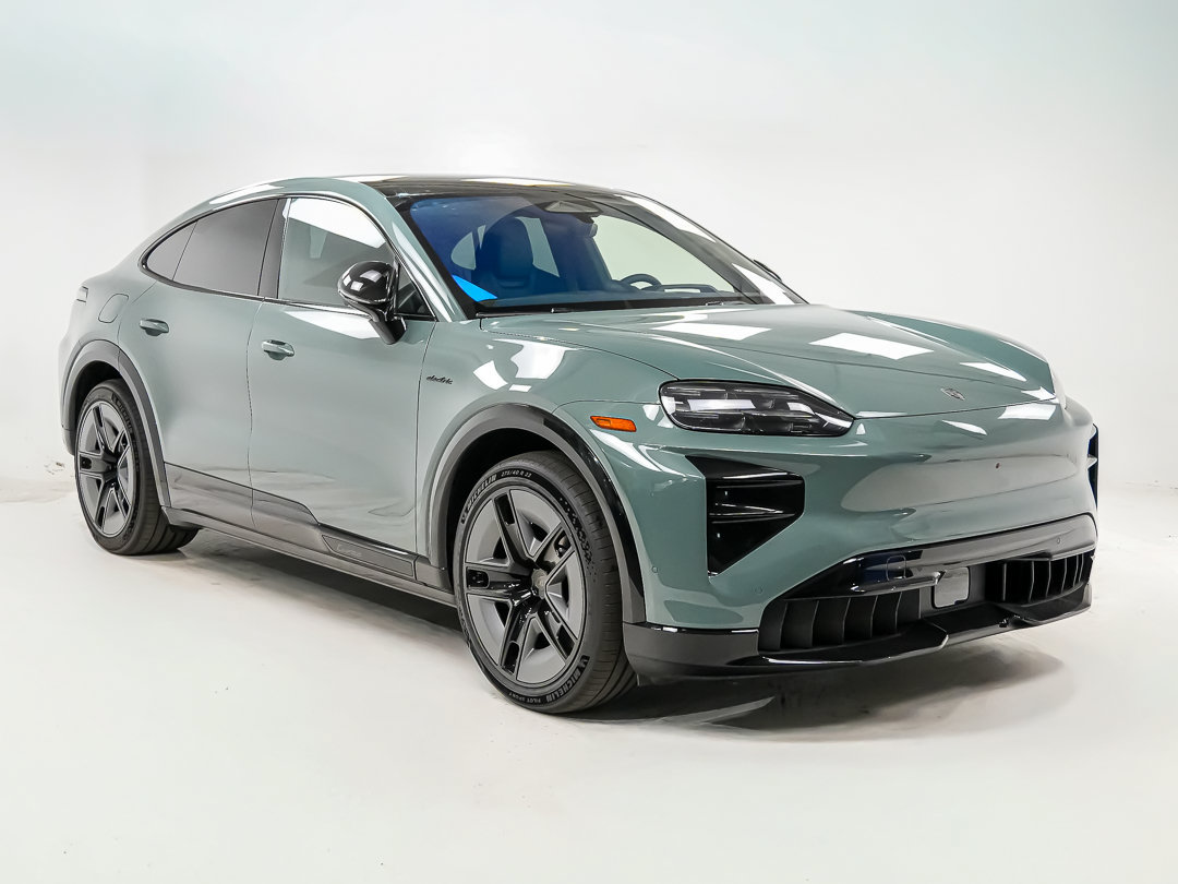 New 2026 Porsche Cayenne Turbo AWD/4WD image 8
