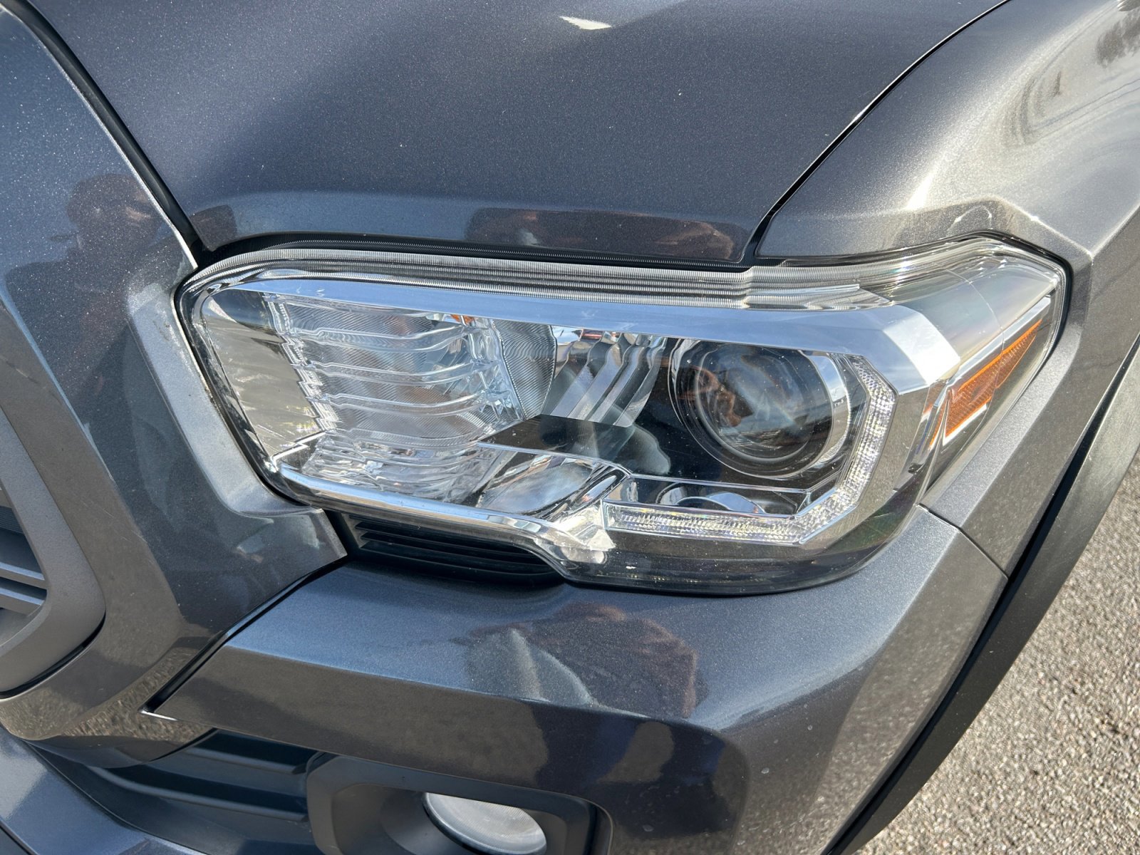 Used 2022 Toyota Tacoma TRD Off-Road w/ Technology Package image 10