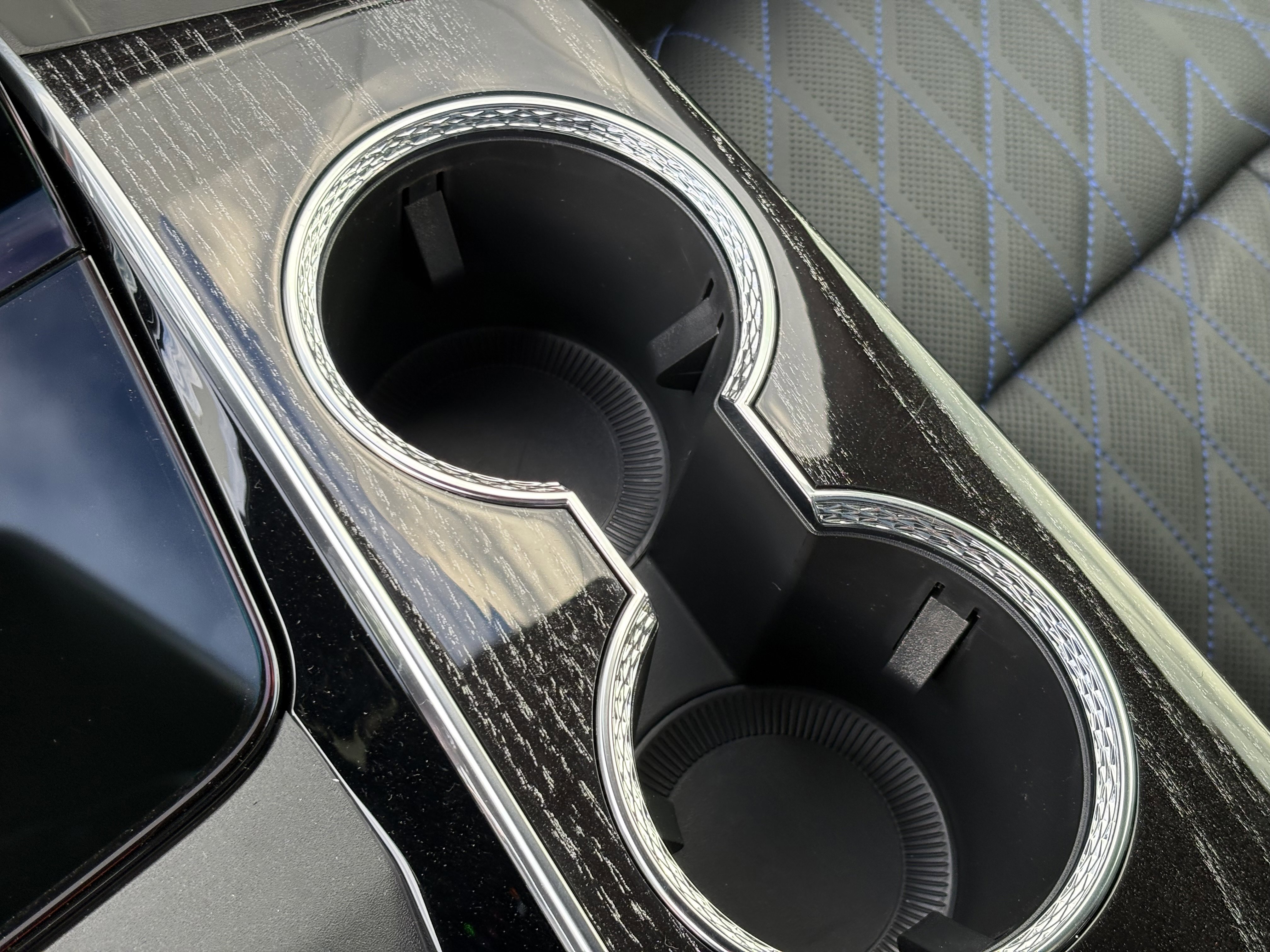 New 2026 Cadillac Escalade IQL Sport 1 image 32