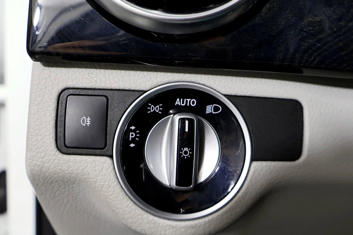 Used 2014 Mercedes-Benz GLK 250 BlueTEC 4MATIC image 20