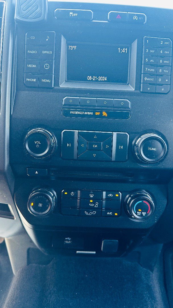 Used 2017 Ford F150 XLT image 30