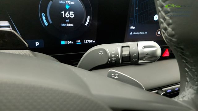 Used 2025 Hyundai Ioniq 5 SE RWD image 57