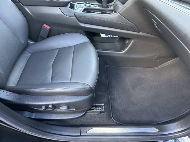 Certified 2024 Cadillac XT5 Premium Luxury w/ LPO, Floor Liner Package AWD/4WD image 53