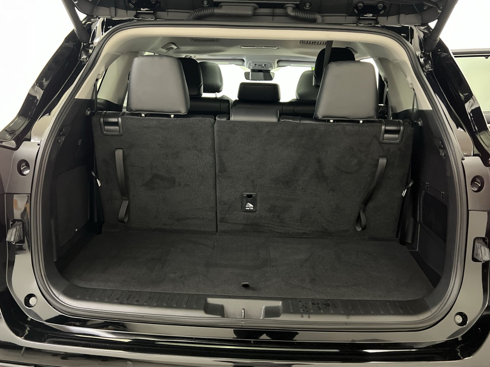 Used 2026 Toyota Highlander Limited AWD/4WD image 26