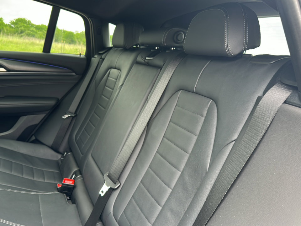 Used 2022 BMW X4 xDrive30i w/ M Sport Package 2 AWD/4WD image 20