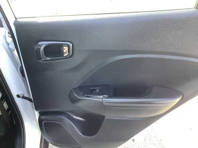 Certified 2025 Hyundai Venue Limited image 46