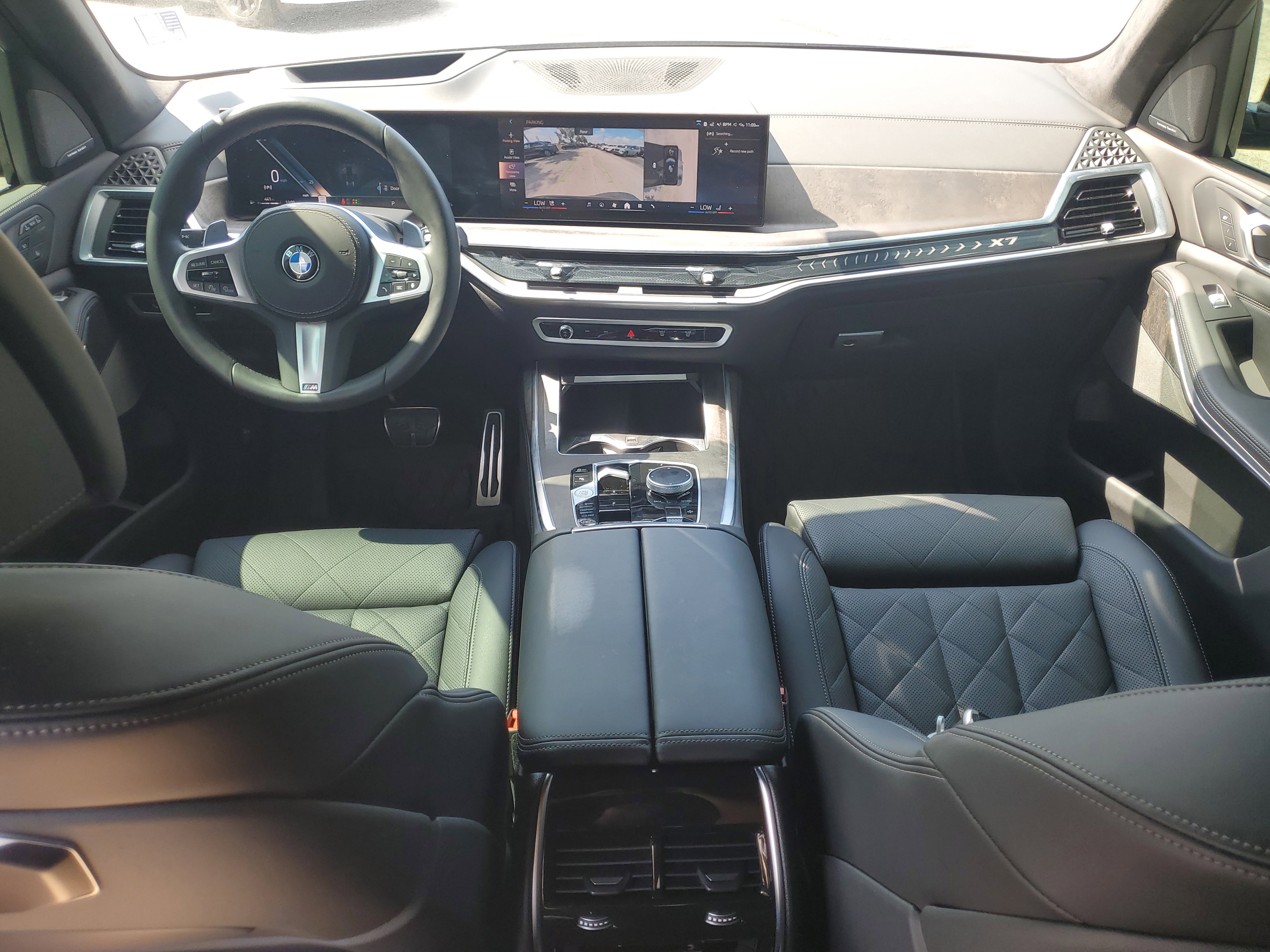 Used 2025 BMW X7 xDrive40i w/ M Sport Package image 17