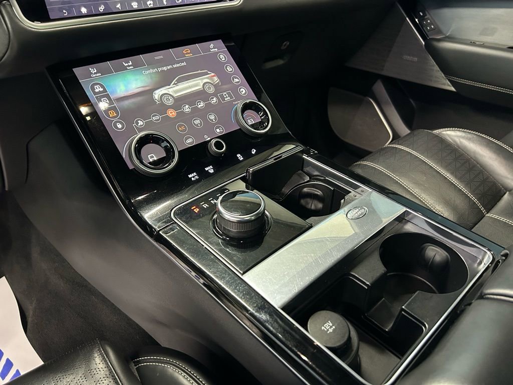 Used 2018 Land Rover Range Rover Velar R-Dynamic HSE image 30