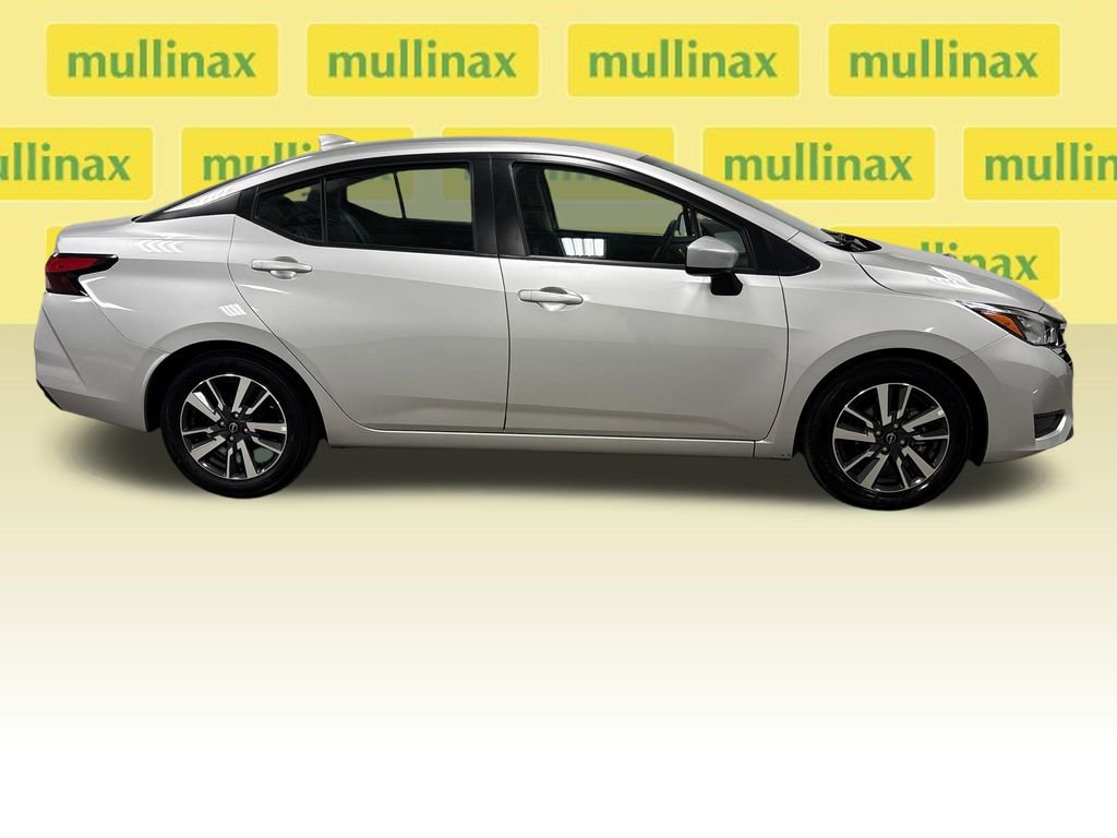Used 2025 Nissan Versa SV FWD image 20