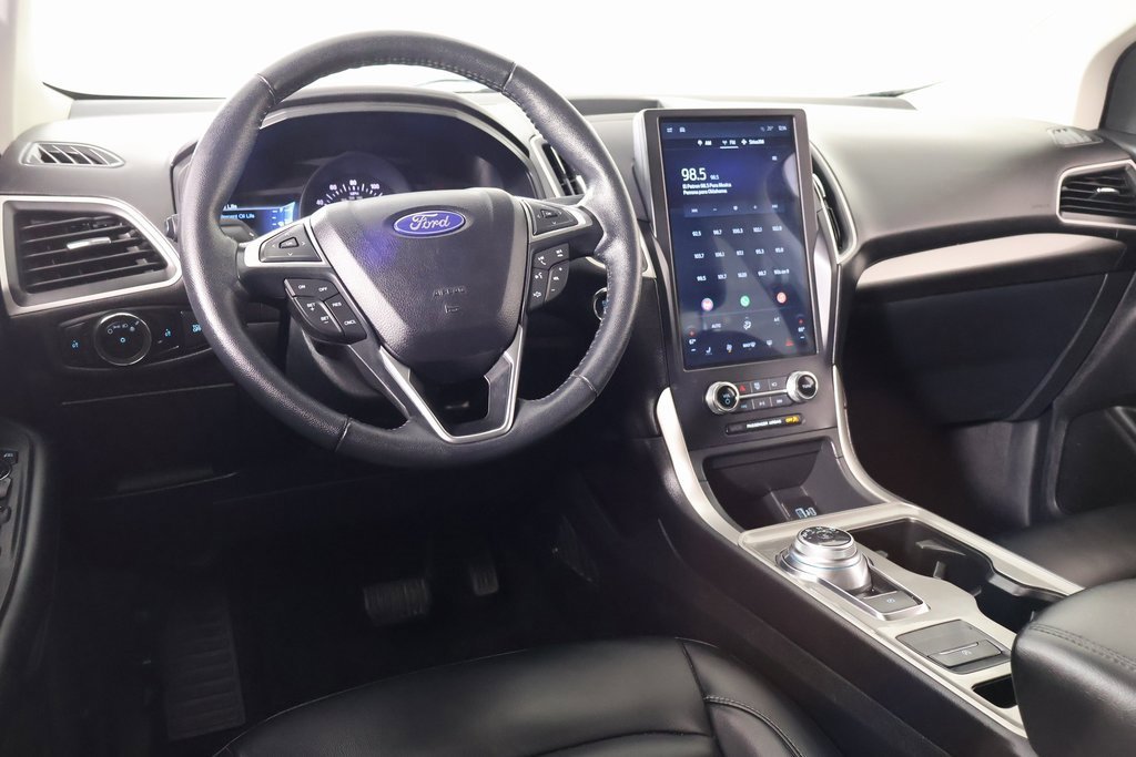Used 2024 Ford Edge SEL image 2