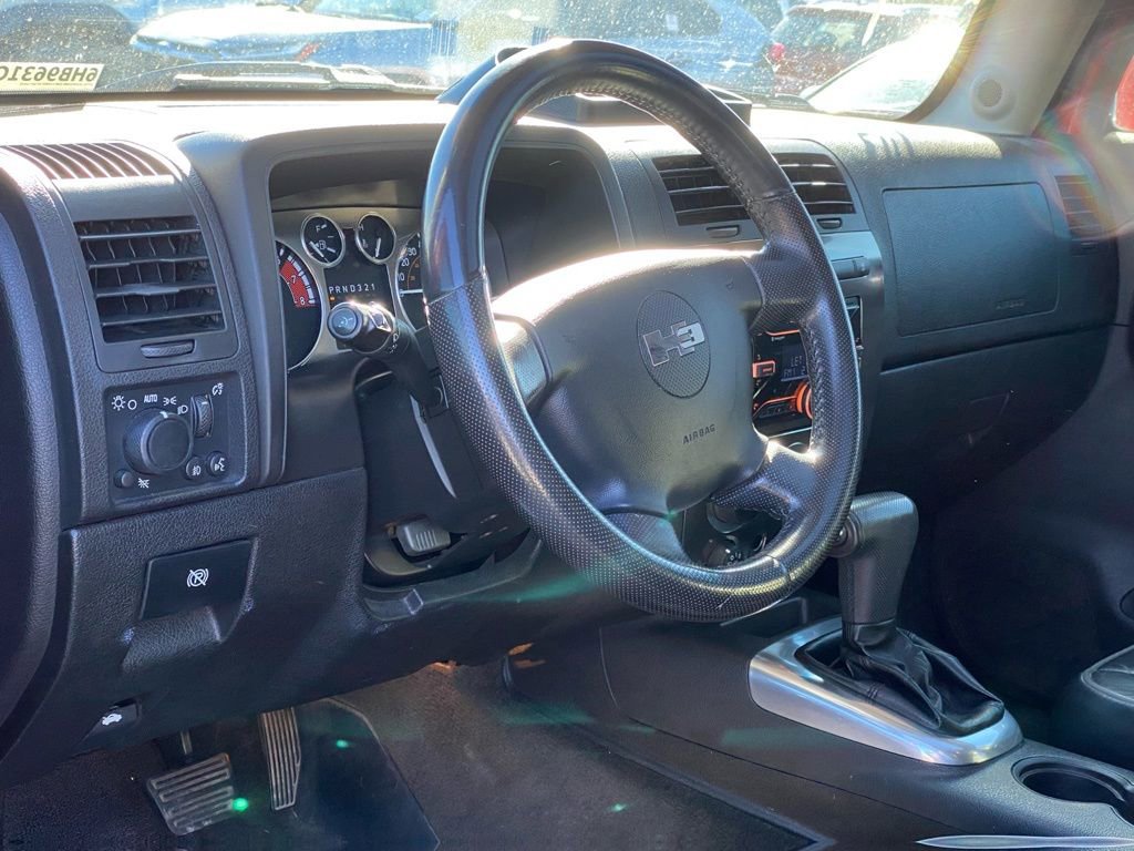 Used 2008 HUMMER H3 Luxury image 10