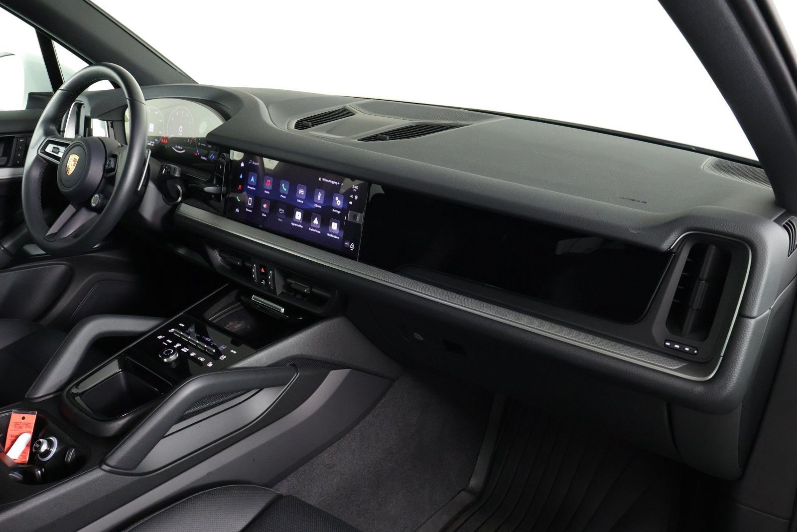 Certified 2026 Porsche Cayenne AWD/4WD image 24