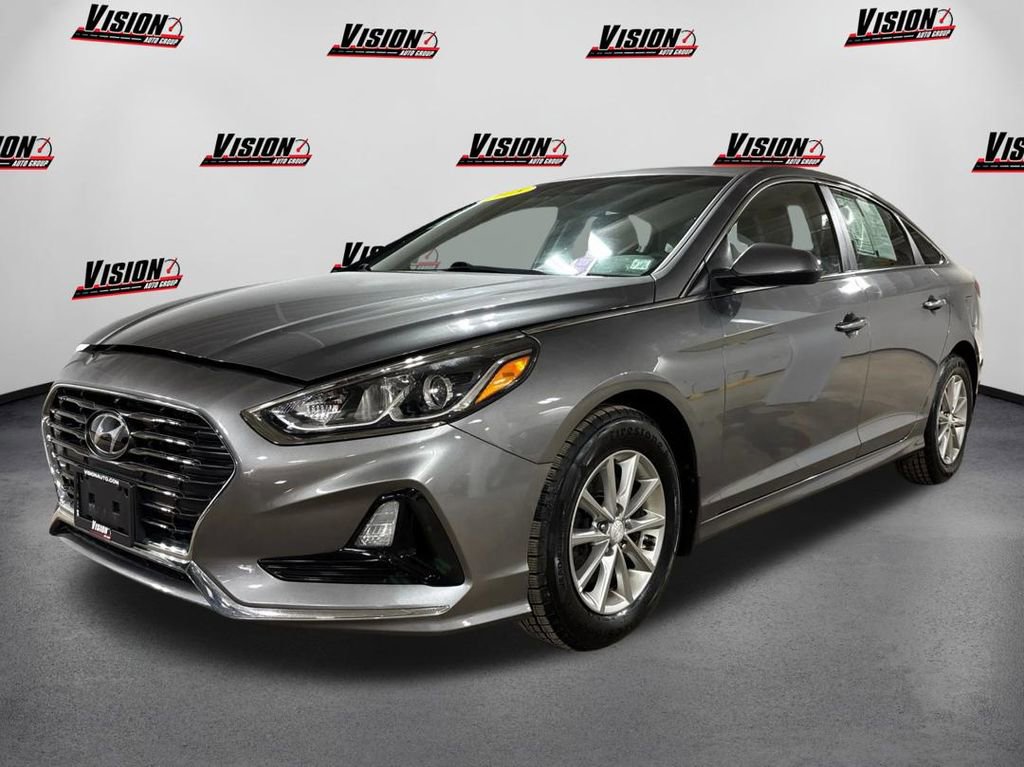 Used 2018 Hyundai Sonata SE image 1