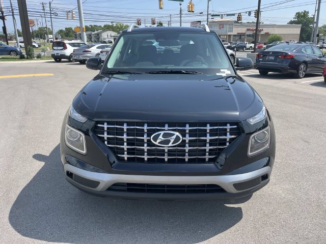 New 2026 Hyundai Venue SEL FWD image 8