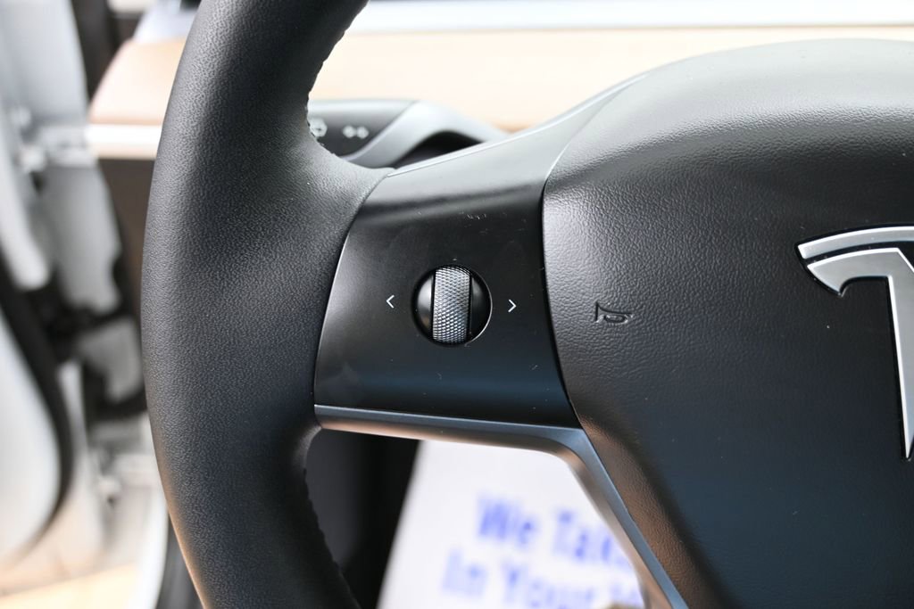 Used 2023 Tesla Model 3 Standard Range RWD image 16