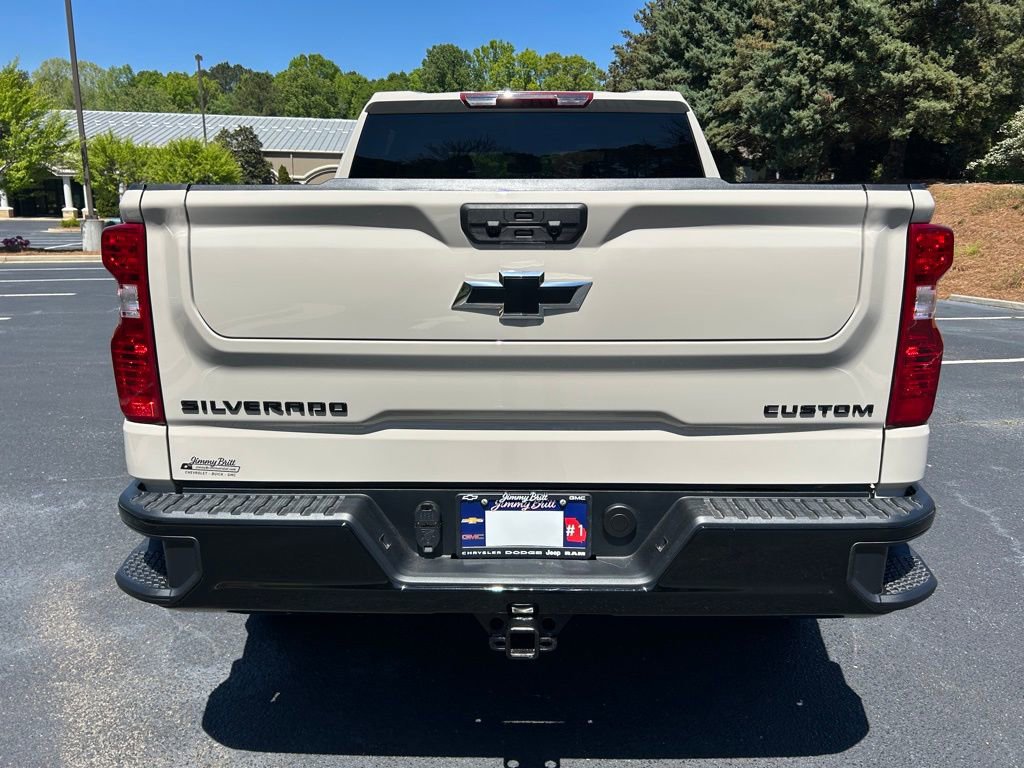 New 2026 Chevrolet Silverado 1500 Custom Trail Boss w/ LPO, Dark Essentials Package AWD/4WD image 18