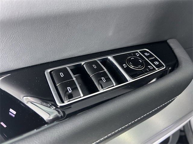 Used 2026 Cadillac Vistiq Luxury image 24