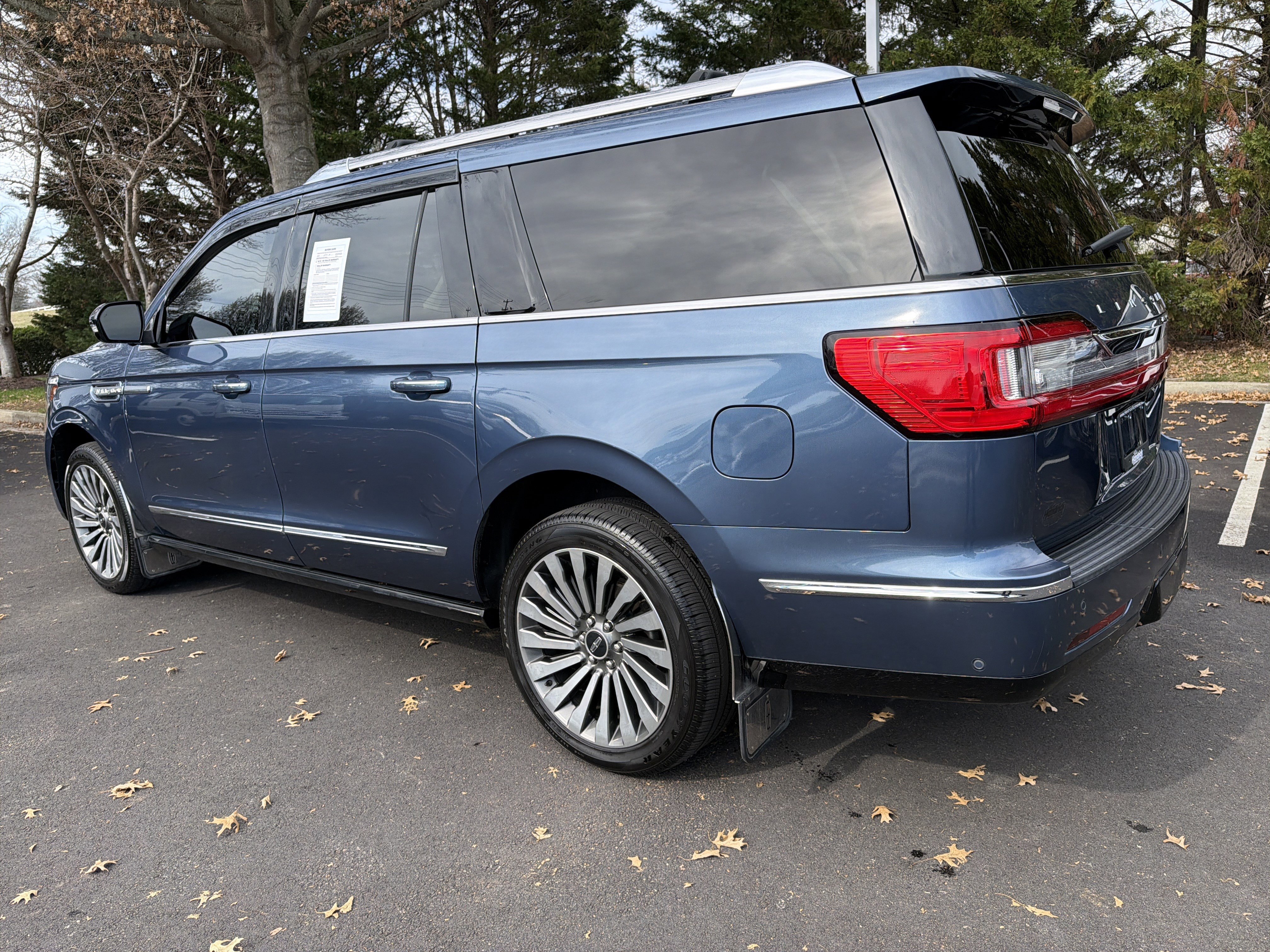 Used 2020 Lincoln Navigator L Reserve w/ Luxury Package image 8