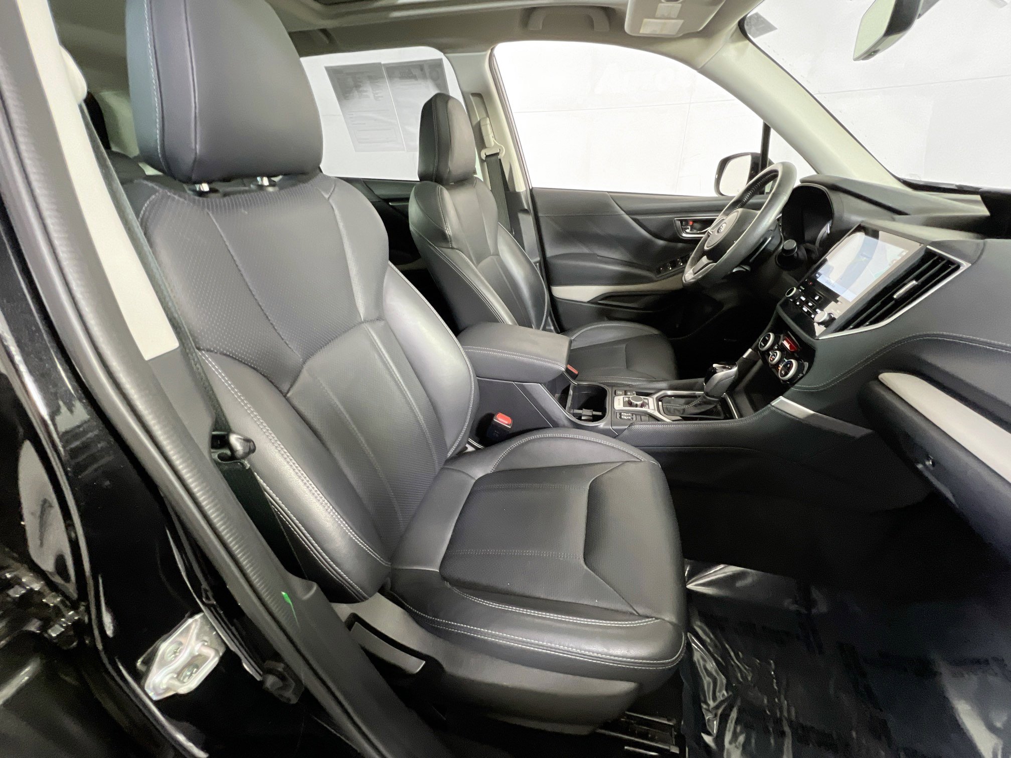 Used 2023 Subaru Forester Limited AWD/4WD image 29