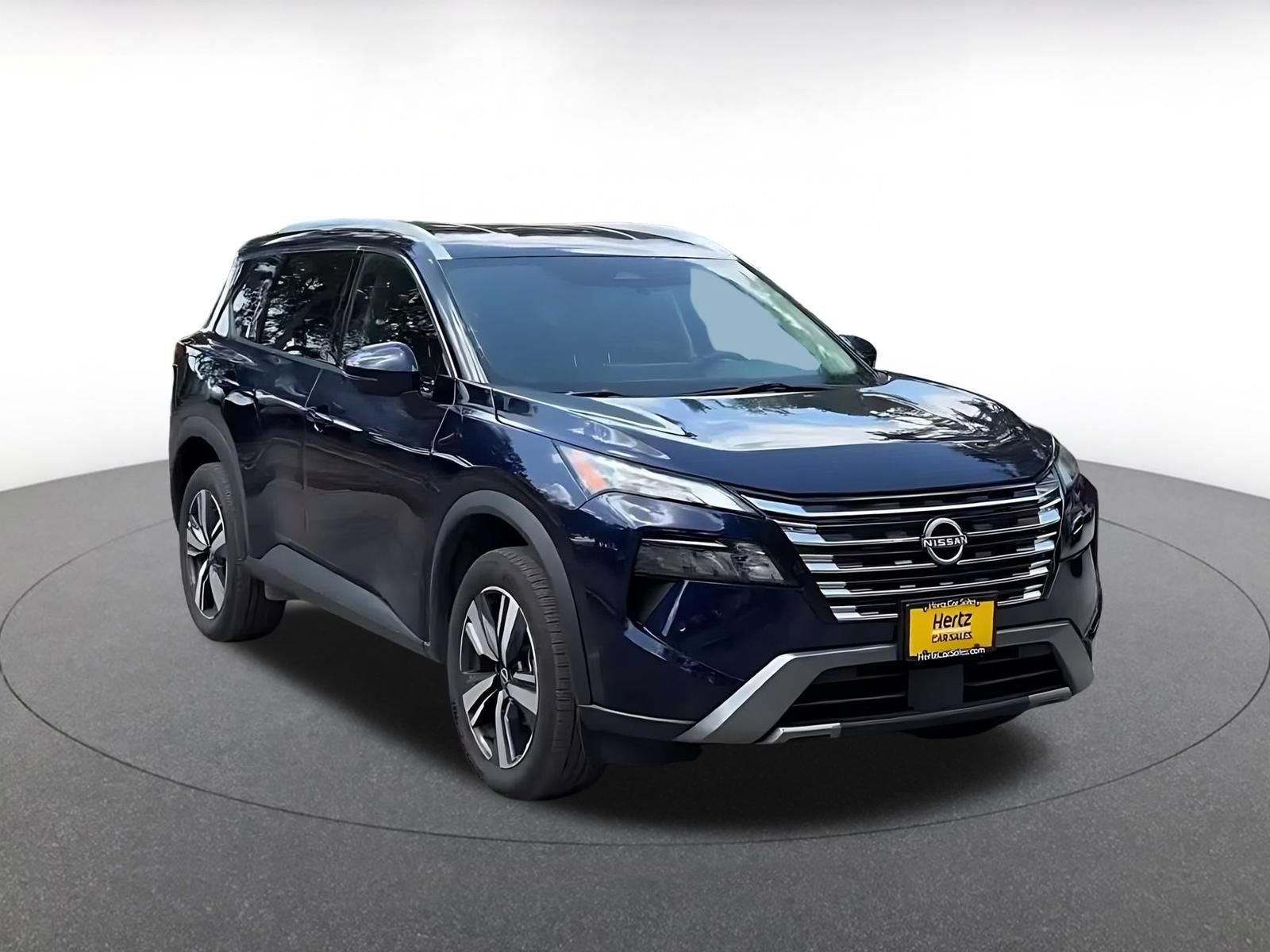Used 2026 Nissan Rogue SL AWD/4WD image 3