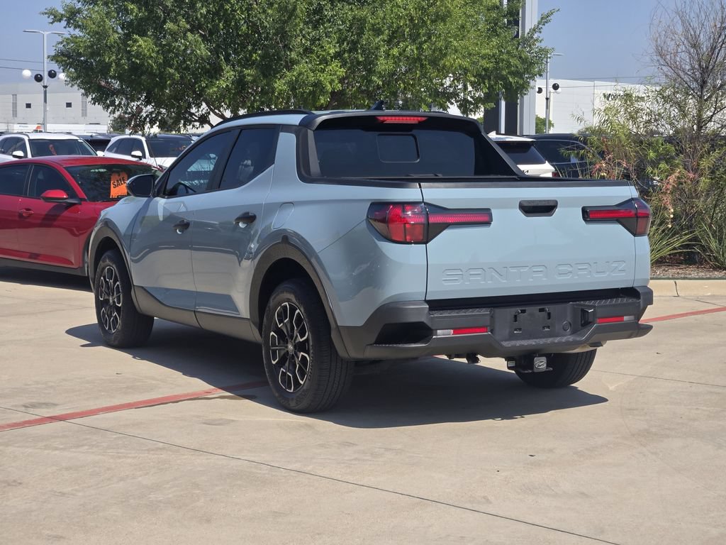 Used 2023 Hyundai Santa Cruz SEL w/ Activity Package FWD image 3