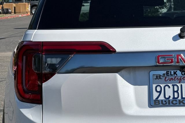 Used 2022 GMC Acadia AT4 w/ Technology Package image 52