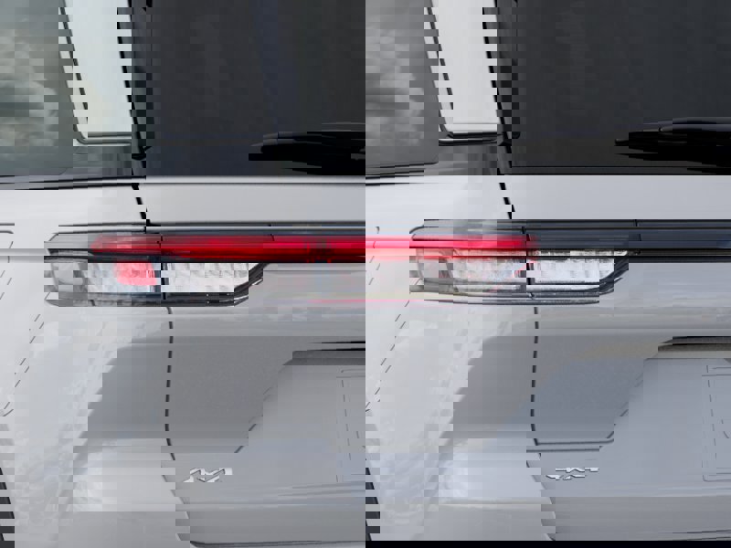 New 2026 Jeep Grand Cherokee Limited w/ Limited Altitude Package image 35