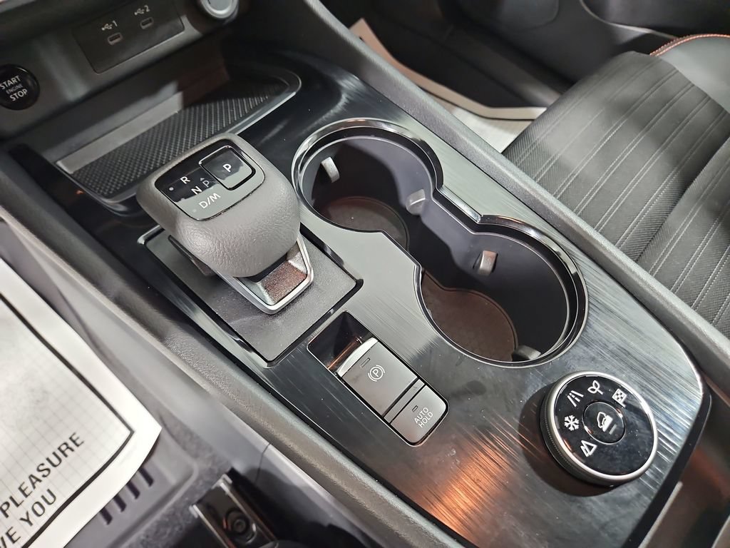 Certified 2025 Nissan Rogue SV AWD/4WD image 24