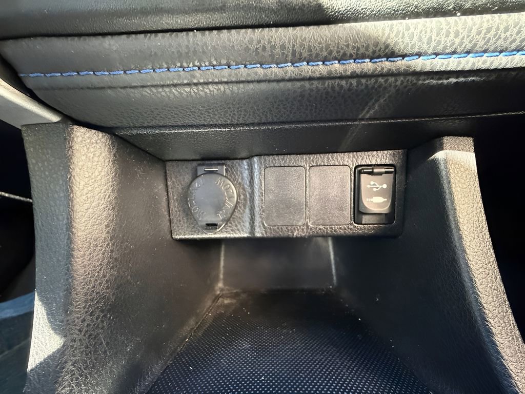 Used 2017 Toyota Corolla SE image 24