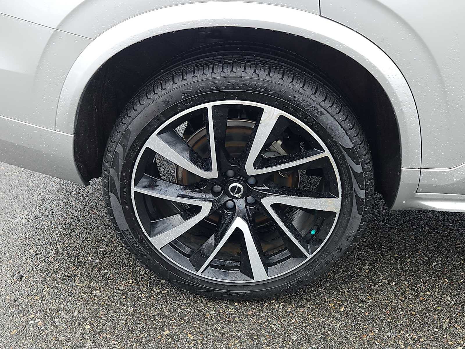 Used 2021 Volvo XC90 T6 Momentum w/ Climate Package AWD/4WD image 10