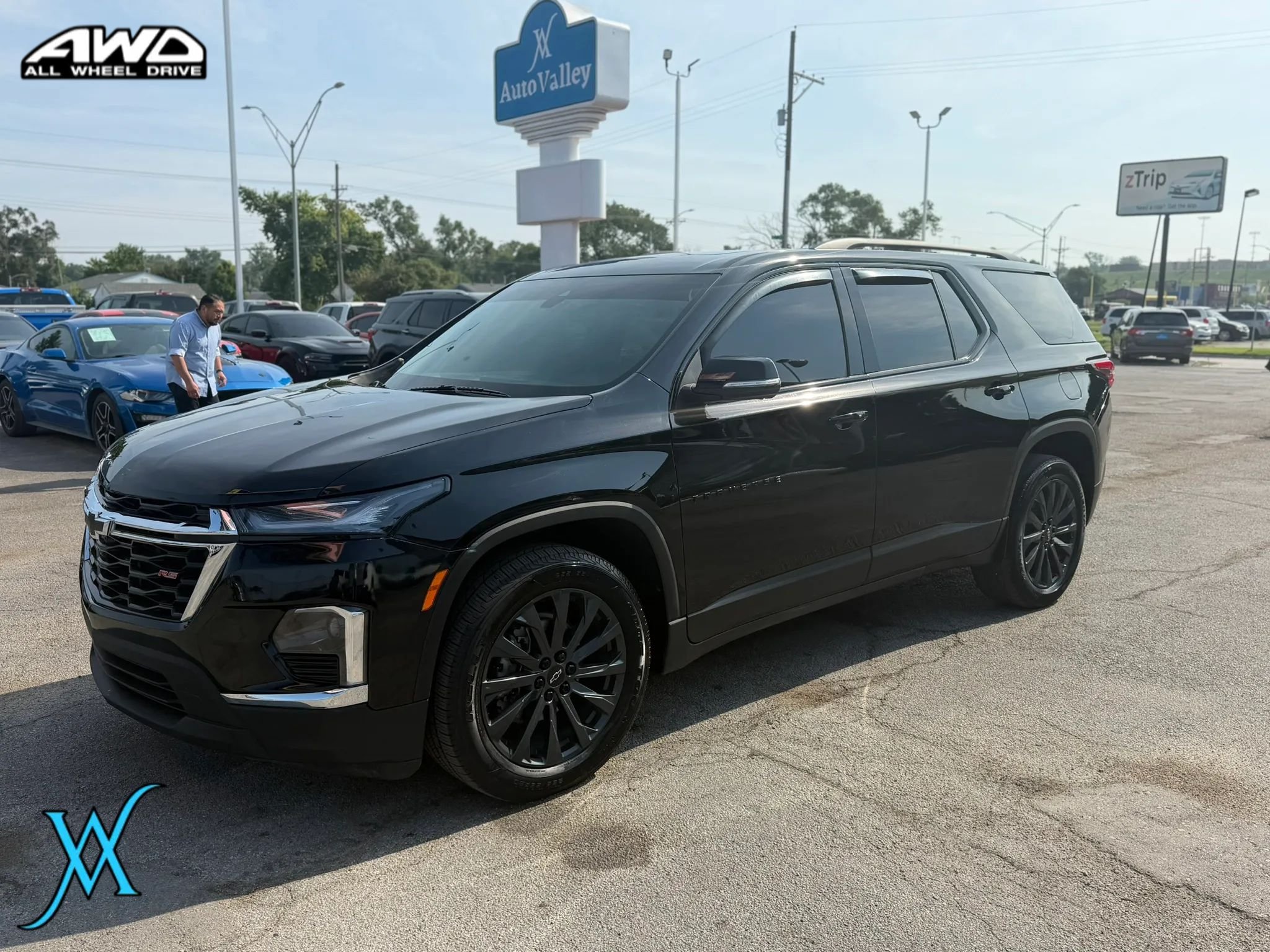 Used 2023 Chevrolet Traverse RS w/ LPO, Floor Liner Package AWD/4WD image 3
